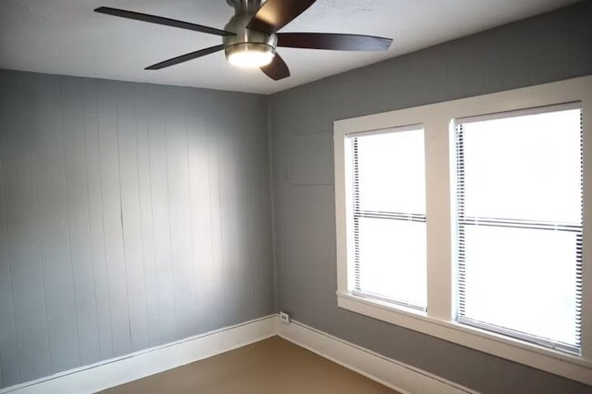 Building Photo - 1116 N Bell Ave Unit 1 Rental