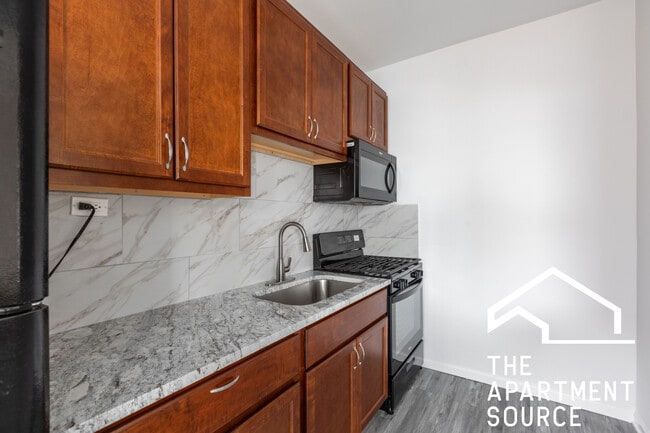 Photo - 2700 N Milwaukee Ave Unit 215