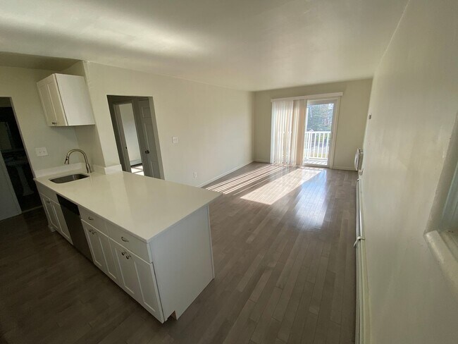 Photo - 211 First Ave