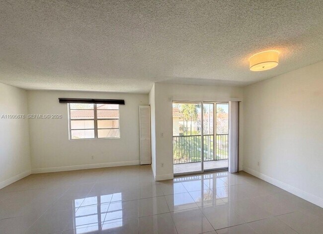 Photo - 1253 SW 46th Ave Unit 1608