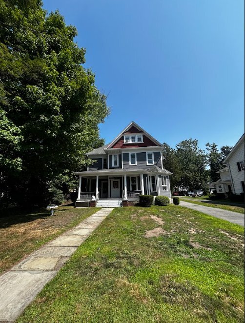 Photo - 1638 Sanderson Ave