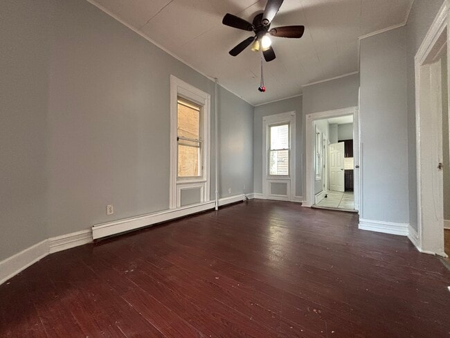 Photo - 144 E Jersey St