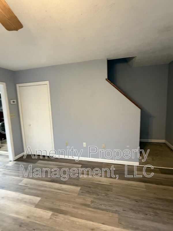 Photo - 5974 Ladysmeade Ln