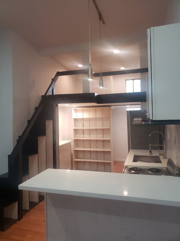 Photo - 2130 South St