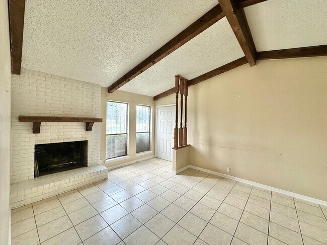 Photo - 2202 Shoemaker Dr Unidad 2202-2 Shoemaker