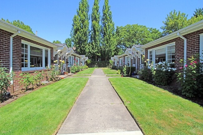 Building Photo - 1007 NE Tillamook St Rental