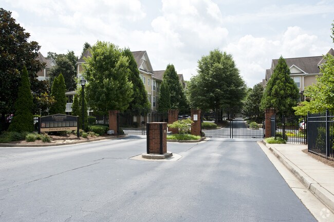 Photo - Glenwood Green