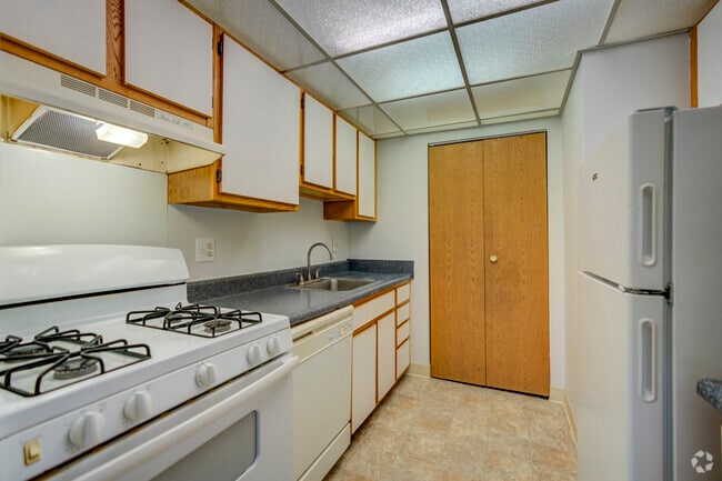 2 habitaciones, 1 baño, 770 pies cuadrados, cocina