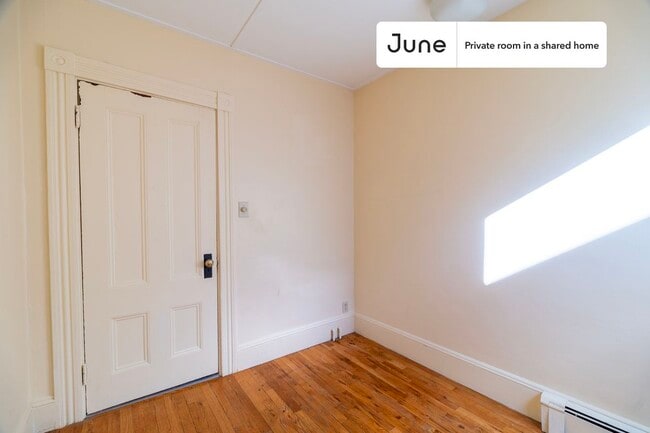 Photo - Room in Shared 4 bed/1 bath home Unit A