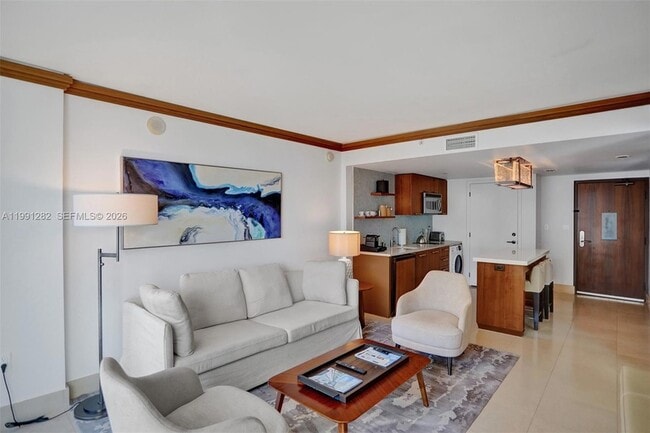 Photo - 6801 Collins Ave Unidad 309 Door 314