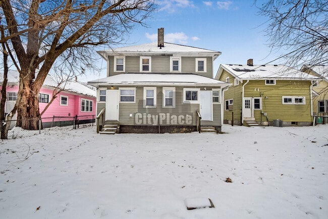 Photo - 820 N Oakland Ave