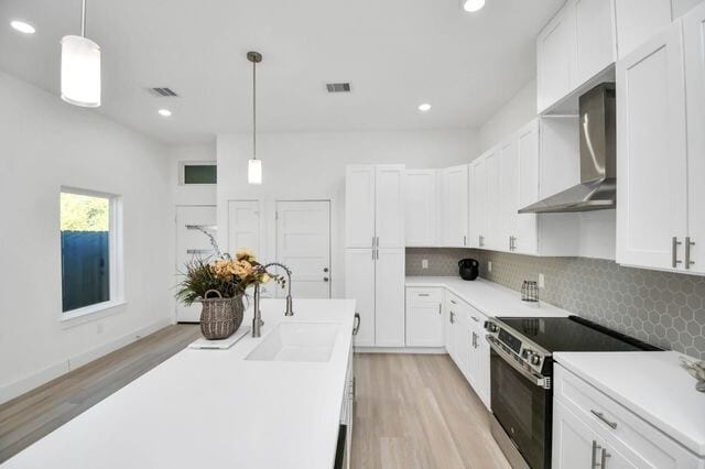 Photo - 3330 Francis St