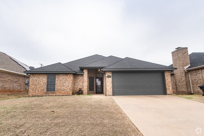 Building Photo - 5323 Northview Dr Rental