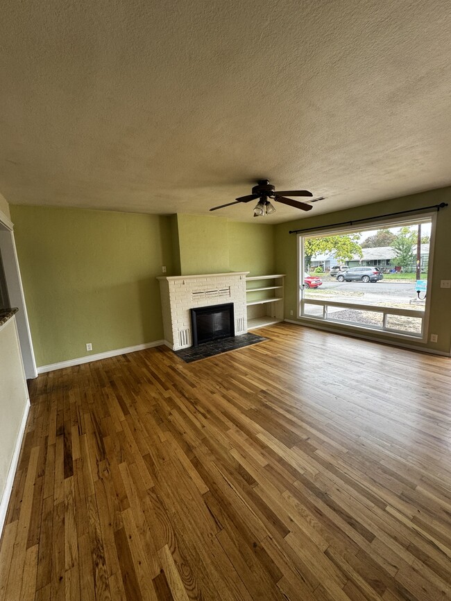 Photo - 1023 Murray Ave