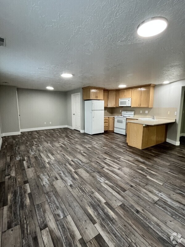 Building Photo - 4465 W 9980 N St Rental
