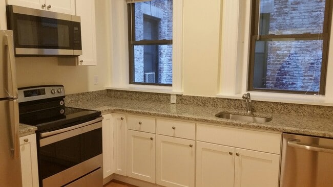 1489 Beacon St Unit 14