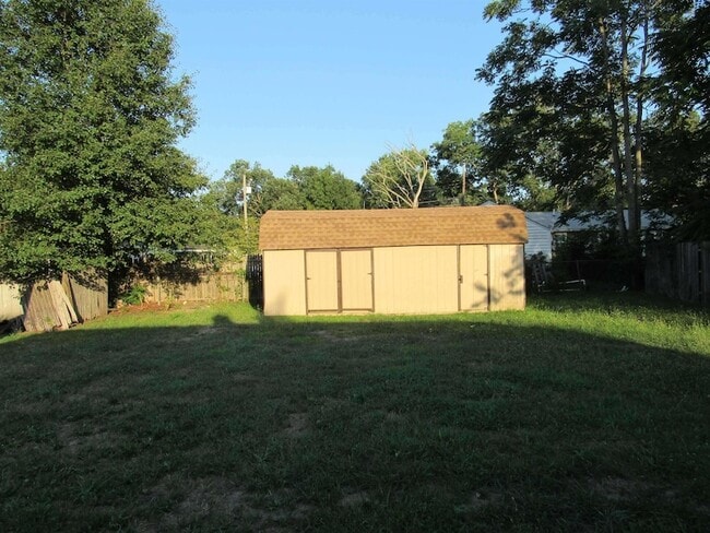 Photo - 6304 Quinn Ave