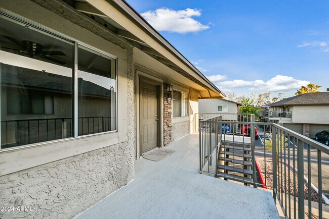 Photo - 8543 E Belleview St