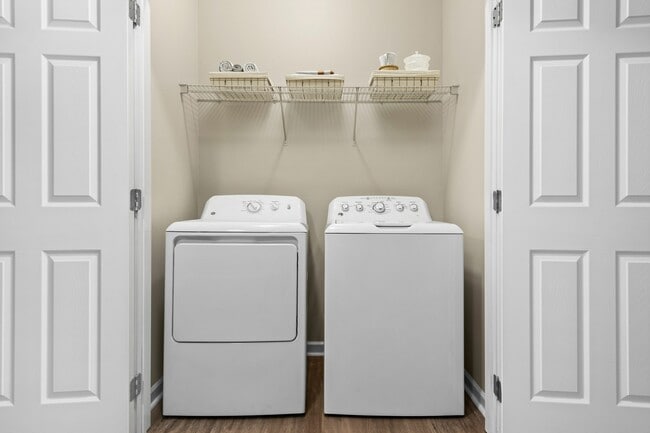 The Brooke - Premium Upgrade Laundry