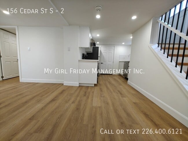 Photo - 156 Cedar St S