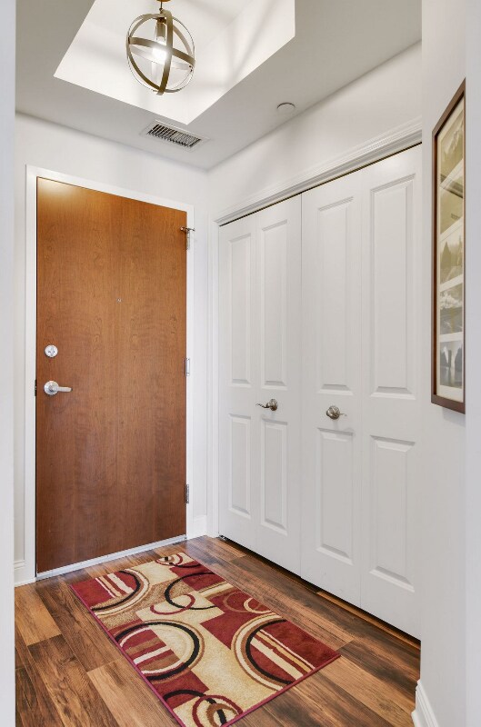 Photo - 100 3rd Ave S Unidad #1801