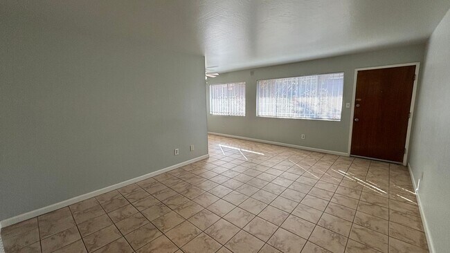 Photo - P01614 Unit TA