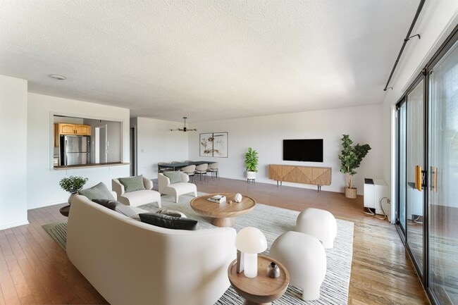 Building Photo - 1150 River Rd Unit 4F