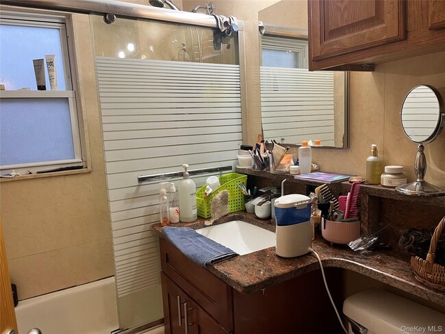 Photo - 200-07-200-17 17th Ave