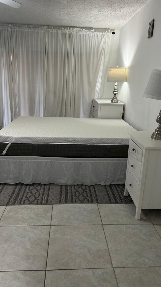 Photo - 642 NW 13th St Unidad 32