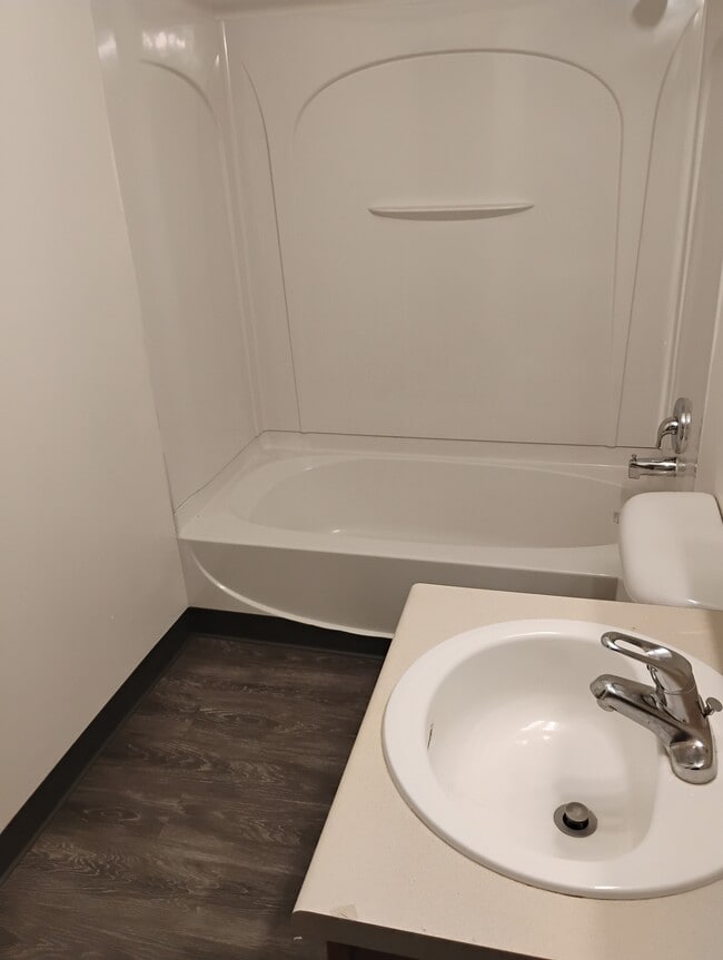 Photo - Parkside Apartments