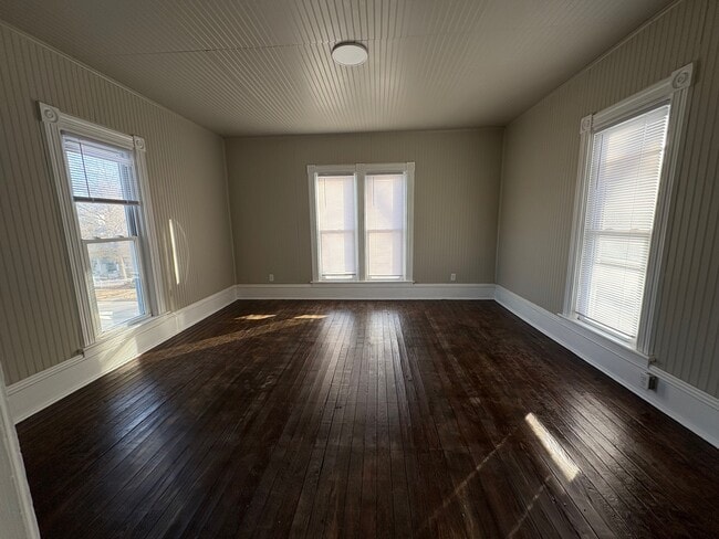 Photo - 229 N Washington St