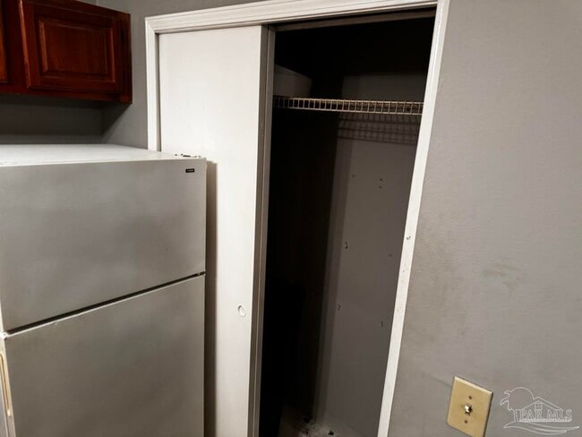 Photo - 8210 Kipling St