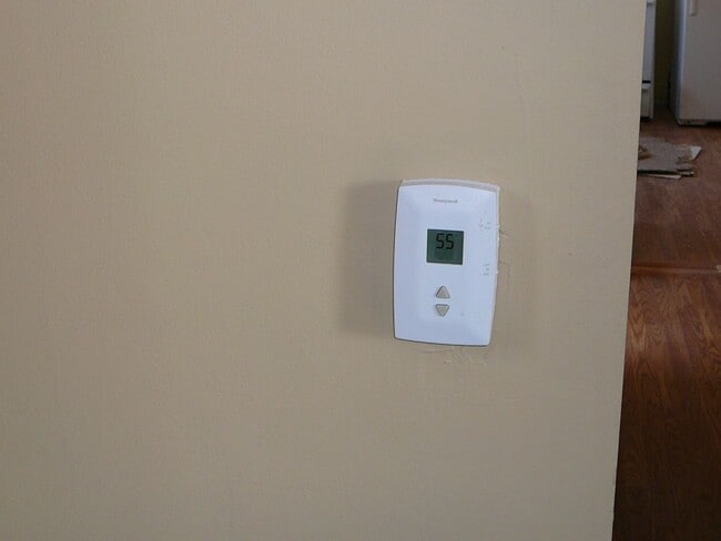 Photo - 970 Manvel St