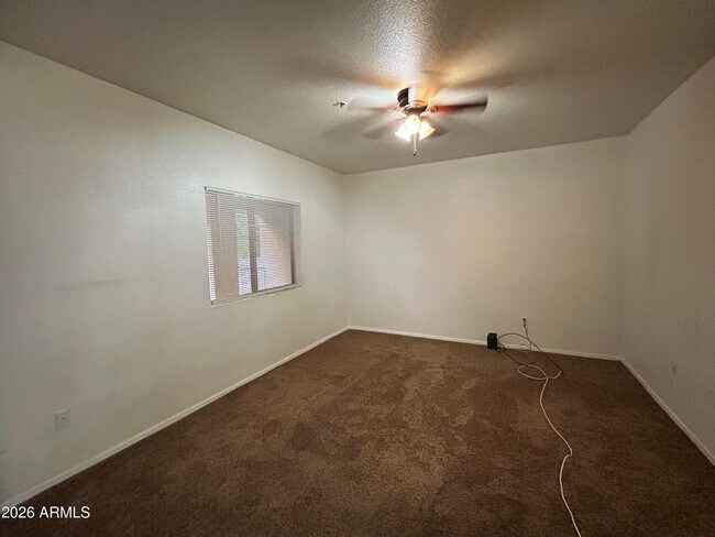 Photo - 920 E Devonshire Ave Unit 2026