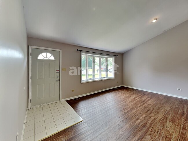 Photo - 6605 Goldhaber Ln