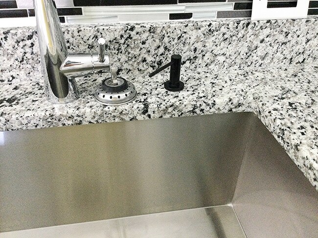 Photo - 17089 Urban Ave