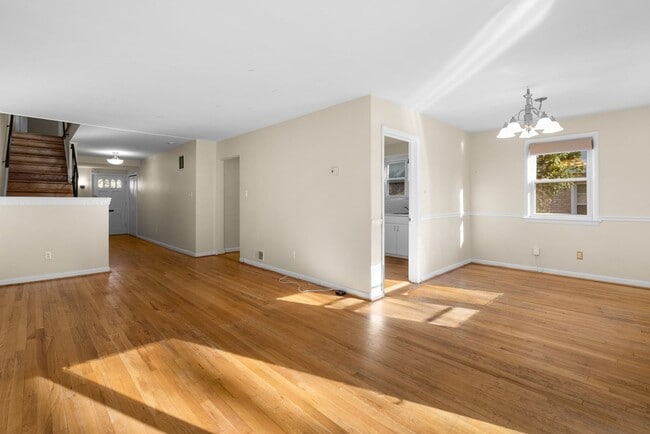Photo - 4 Bedroom 3.5 Bathroom - Van Ness/Tenleytown Semi Detached Home - Attached 1 Car Garage