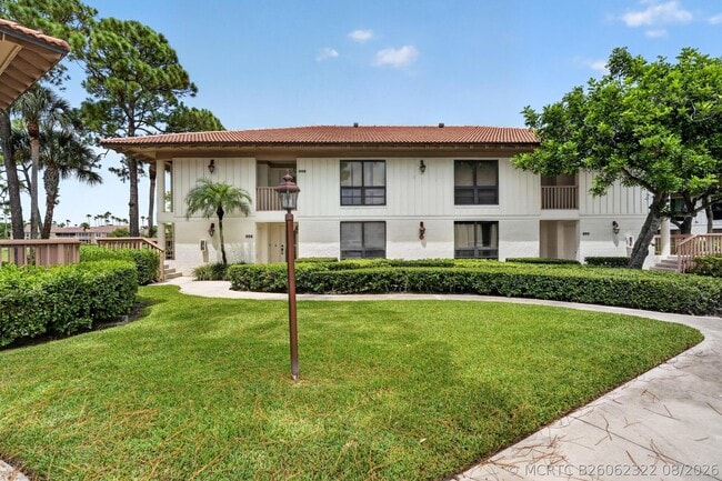 Building Photo - 302 Brackenwood Cir