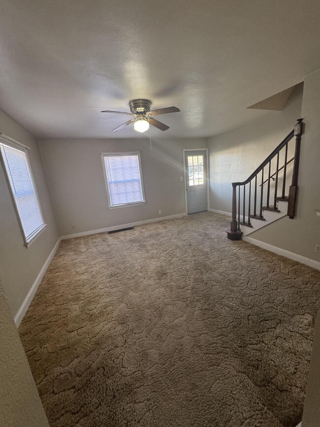 Photo - 2 Bedroom, 1 Bathroom Unit in 2nd Street D...