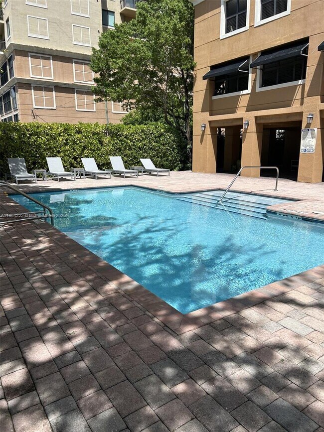 Photo - 3530 SW 22nd St Unidad 913 Rental