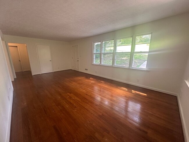 Photo - Rental In Anniston