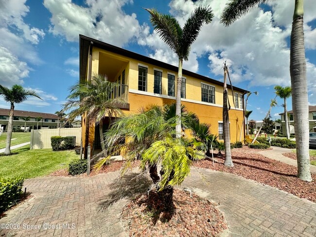 1310 Lara Cir