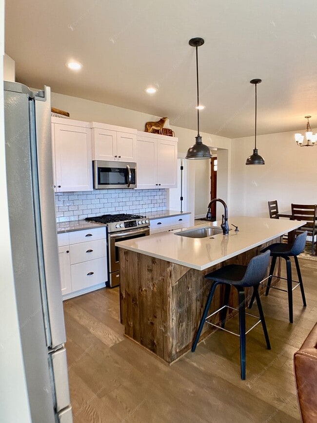 Photo - **Unfurnished** Single-level 3 BR-2BA Home with Mountain Views