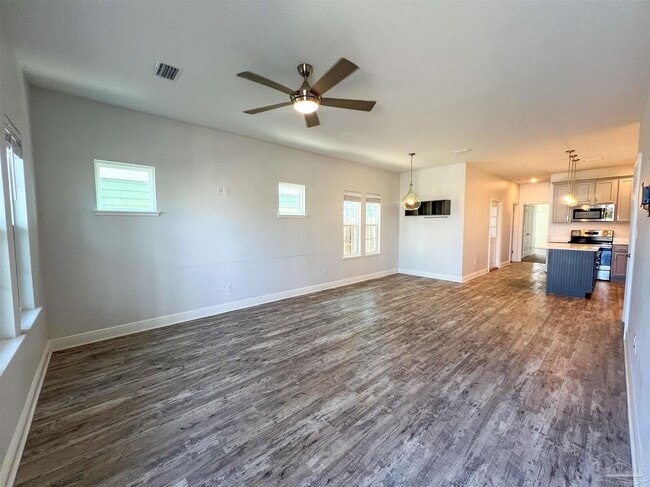 Photo - 949 W Gregory St