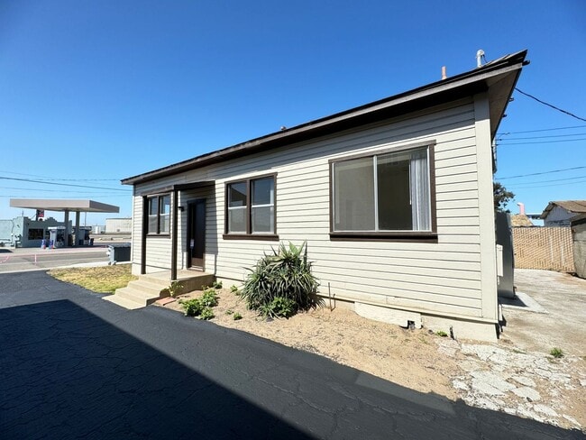 Photo - 3432  1361-1371 Paso Robles Unit 1361
