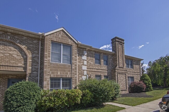 Building Photo - Beaumont Square Rental
