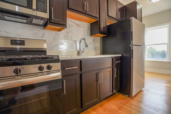 Photo - 2712 N Milwaukee Ave Unit 209