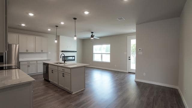 Photo - 1606 Governors Blvd
