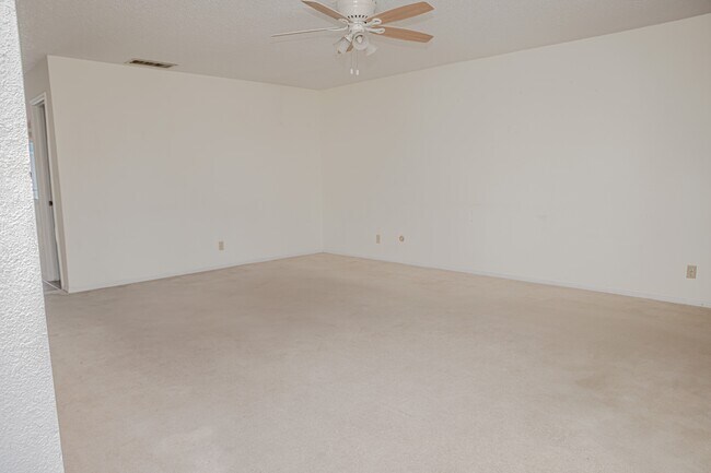 31 San Jacinto Dr