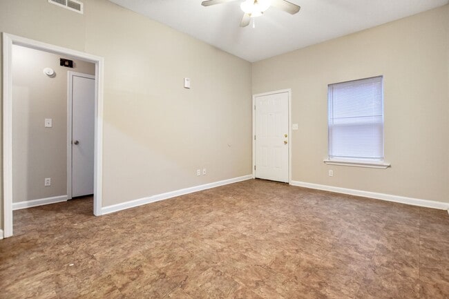 701 Peachers Dr Unidad D